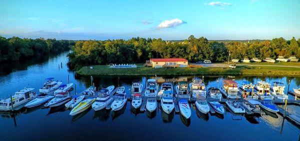 Appomattox Boat Harbor & Clubhouse