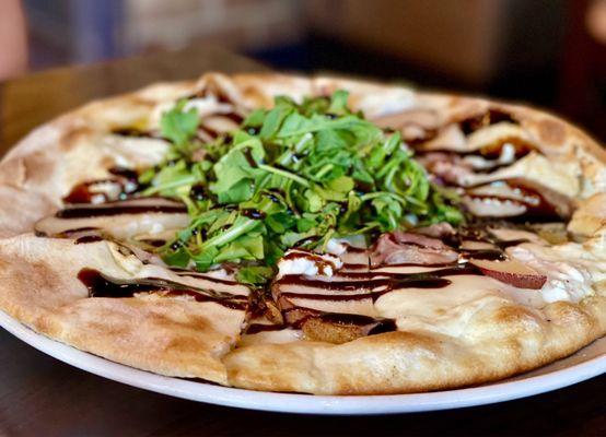 Proscuitto and Arugula Pizza