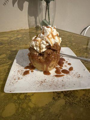 Bread pudding muffin with caramel sauce