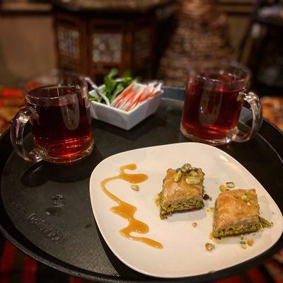 Pistachio baklava with mint tea