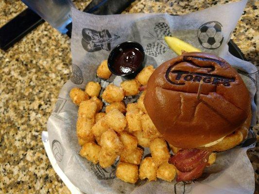 Western Burger w/tots