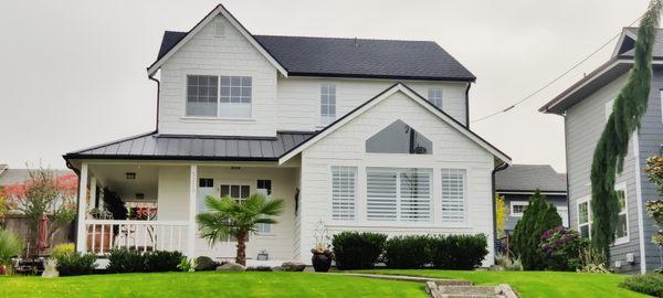 Mixed metal and composition roofing in Tacoma.