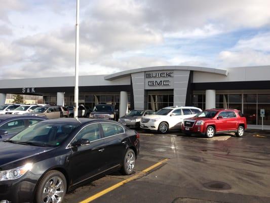 S&K Buick GMC, serving all of Central Illinois, new & used vehicles, service all makes & models, vehicle detailing.