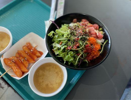 28. Tuna Poke Bowl