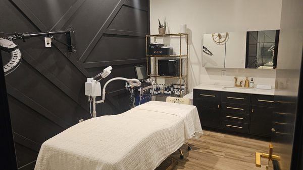 Our private services rooms where we provide relaxing Organic facials, sugaring/waxing, and more.