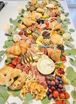 Brunch & charcuterie table runner 4ft. Contact us for your next event.