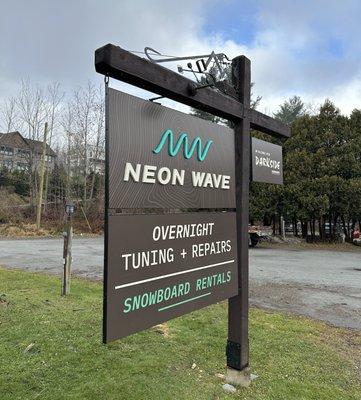 Neon Wave Stowe Sign