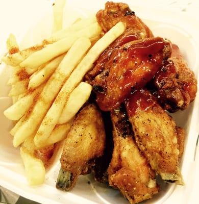 Wing and fries combo : BBQ and lemon pepper