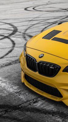 BMW M2 - Full color change to Gloss Sunflower Yellow