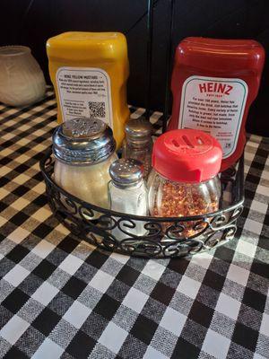 Table condiments