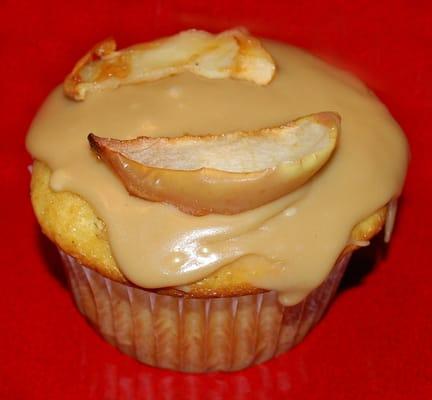 Blue Ribbon Apple Pie- white cinnamon cake filled with apple preserves, topped with a rich caramel glaze and baked apple slices