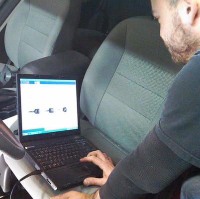 Kenny's computer gets info from the vehicle to solve an issue