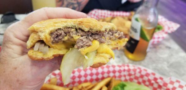 Cheeseburger deluxe