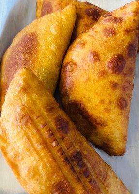 Chicken or Beef Empanadas