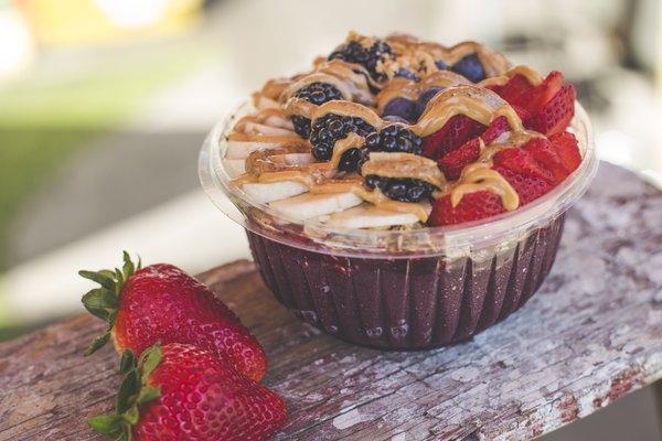 Val's most authentic Brazilian organic Açaí Bowl