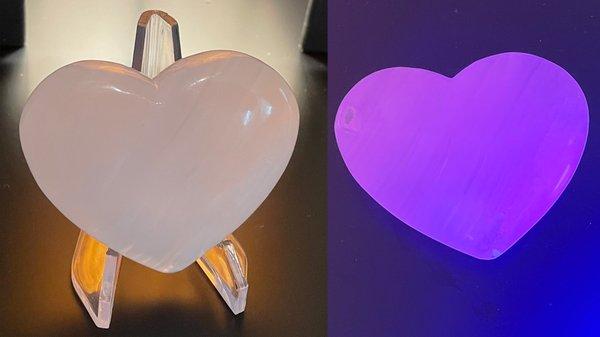 Heart Stone Without / With Black-light