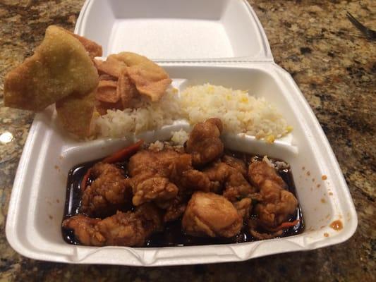 General chicken and crab rangoons