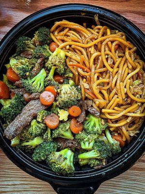 Broccoli beef and noods