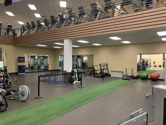 This LA Fitness has a clean and organized functional training area with an open concept and tons of space.