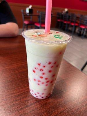 Piña colada with Strawberry pearls!