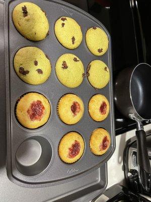 Matcha and strawberry muffins