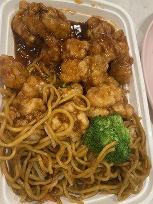 General Tso's Chicken & Lo Mein