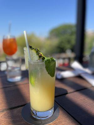 Pineapple mojito