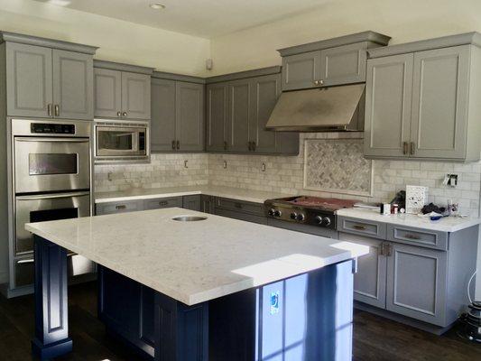 Beautiful Modern Refinish on kitchen cabinets