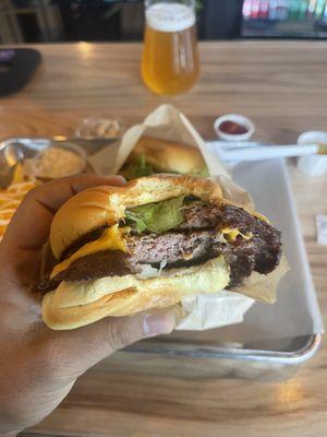 C burger double cheeseburger add pickles