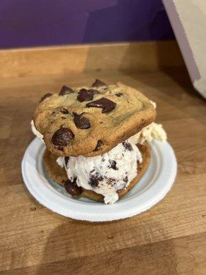 Chocolate chip cookie with Oreo Ice Cream on a Deluxe Cookie