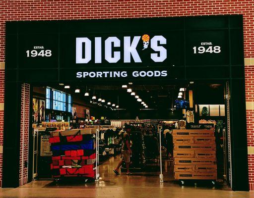 DICK'S Sporting Goods