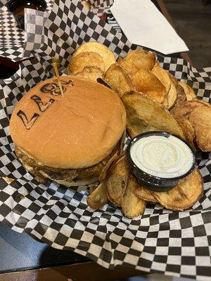 Carolina burger with pub chips. Amazing burger