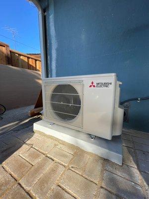 AC System, San Jose, HVAC Installation, Technician Work, California, Freon HVAC, Plumbing, Freon Filling, AC Repair,  Furnace, Freon Company