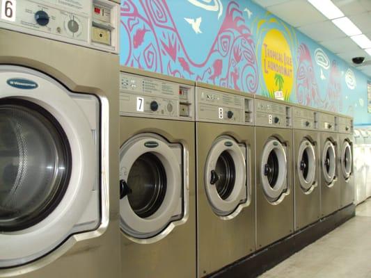 Washers and dryers of every size to meet your needs !