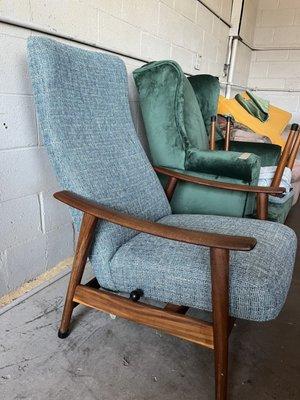 Graves Bros Upholstery