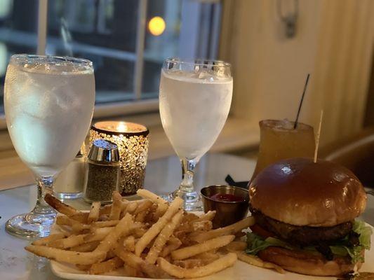 Pub burger with Truffle fries