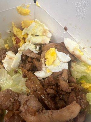 It's supposed to be sliced egg instead it doesn't look appetizing.. this is a chicken teriyaki salad