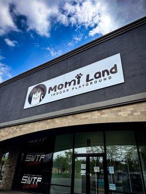 Momi Land - Hilliard