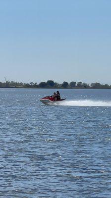 Jet ski