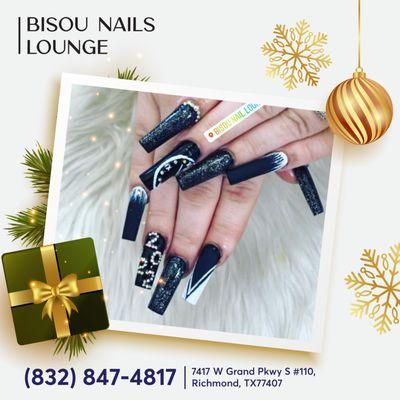 It's 2022, and we think it's time you have a new look for the New Year. Get that nail set you've always wanted.