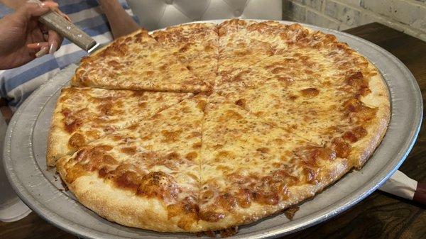 Yummy cheese pizza!