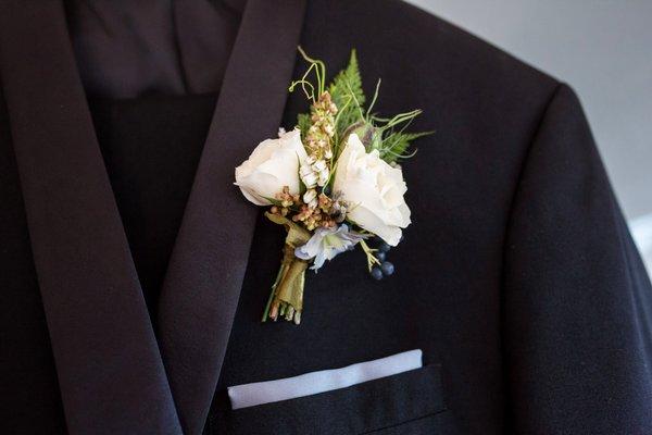 Groom's boutonniere