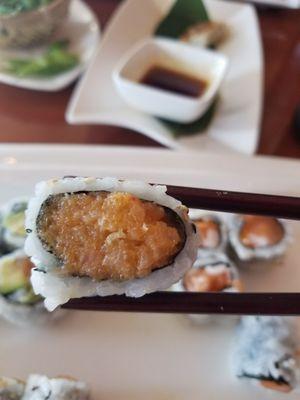 Spicy crunchy yellowtail roll