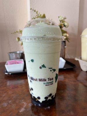 Fresh avocado shake w/ boba