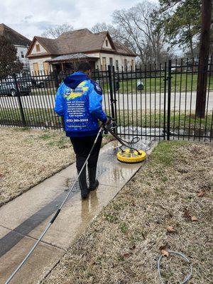 Pressure Washing and Concrete Cleaning