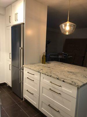 Granite kitchen countertop installed