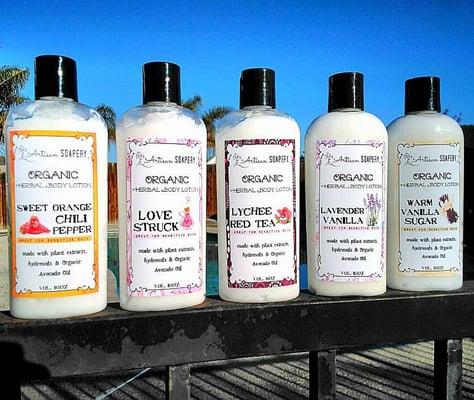 Organic botanical handmade lotion - skin silkening but not greasy!