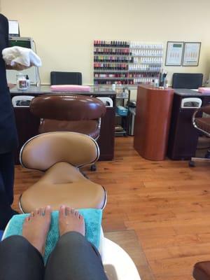 Gel Nail wall view from the Pedi Tub.