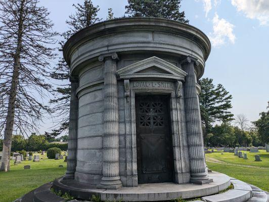 Riverside Cemetery