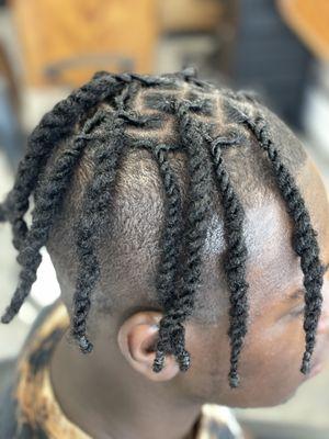 Loc's retwist  style